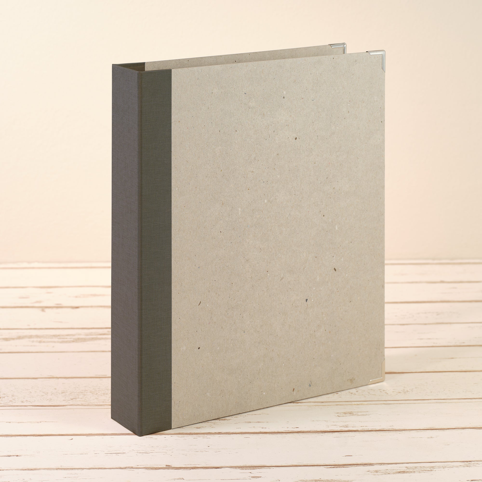 A4 Album mit grauem Leinenrücken