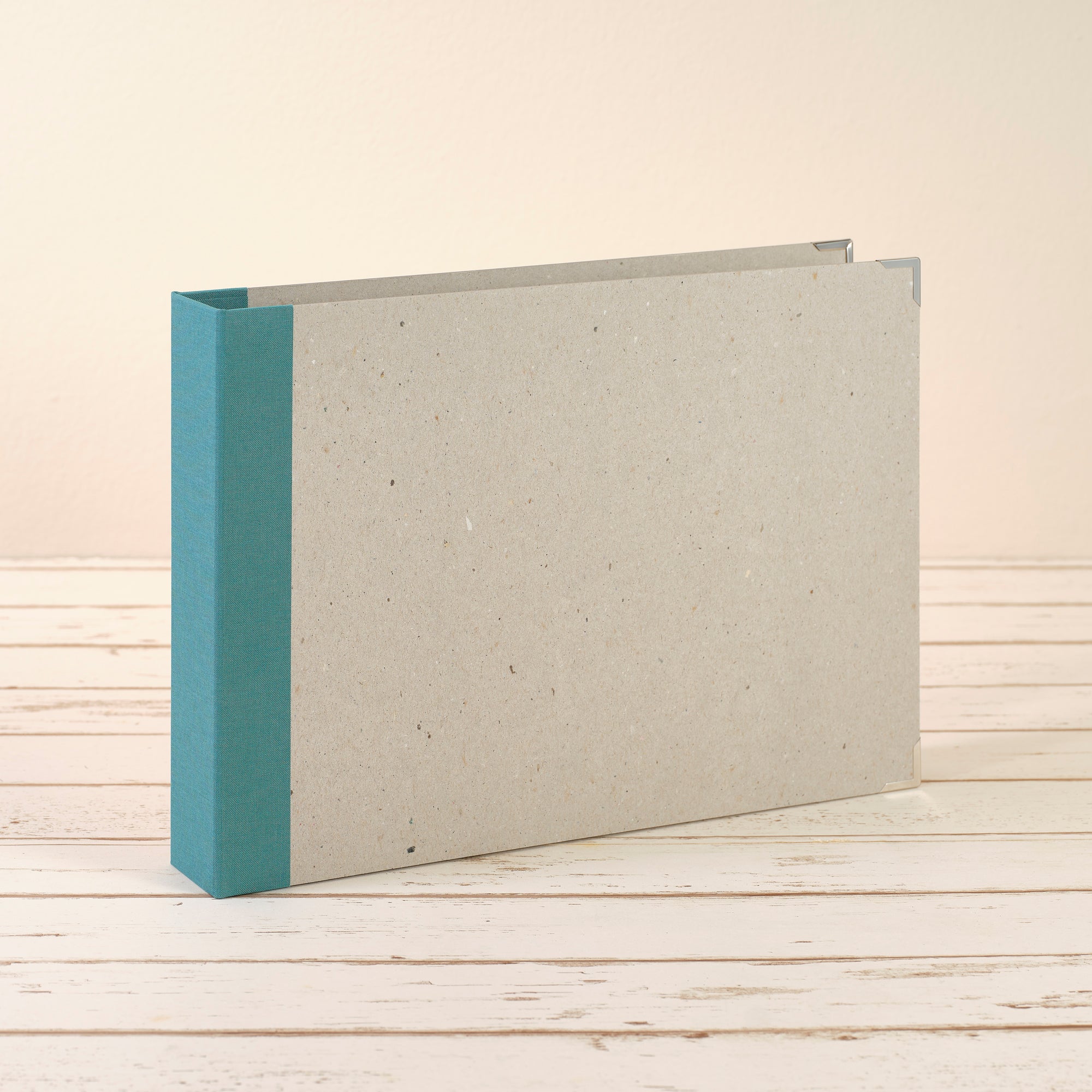 A4 Querformat Album mit salbei Leinenrücken