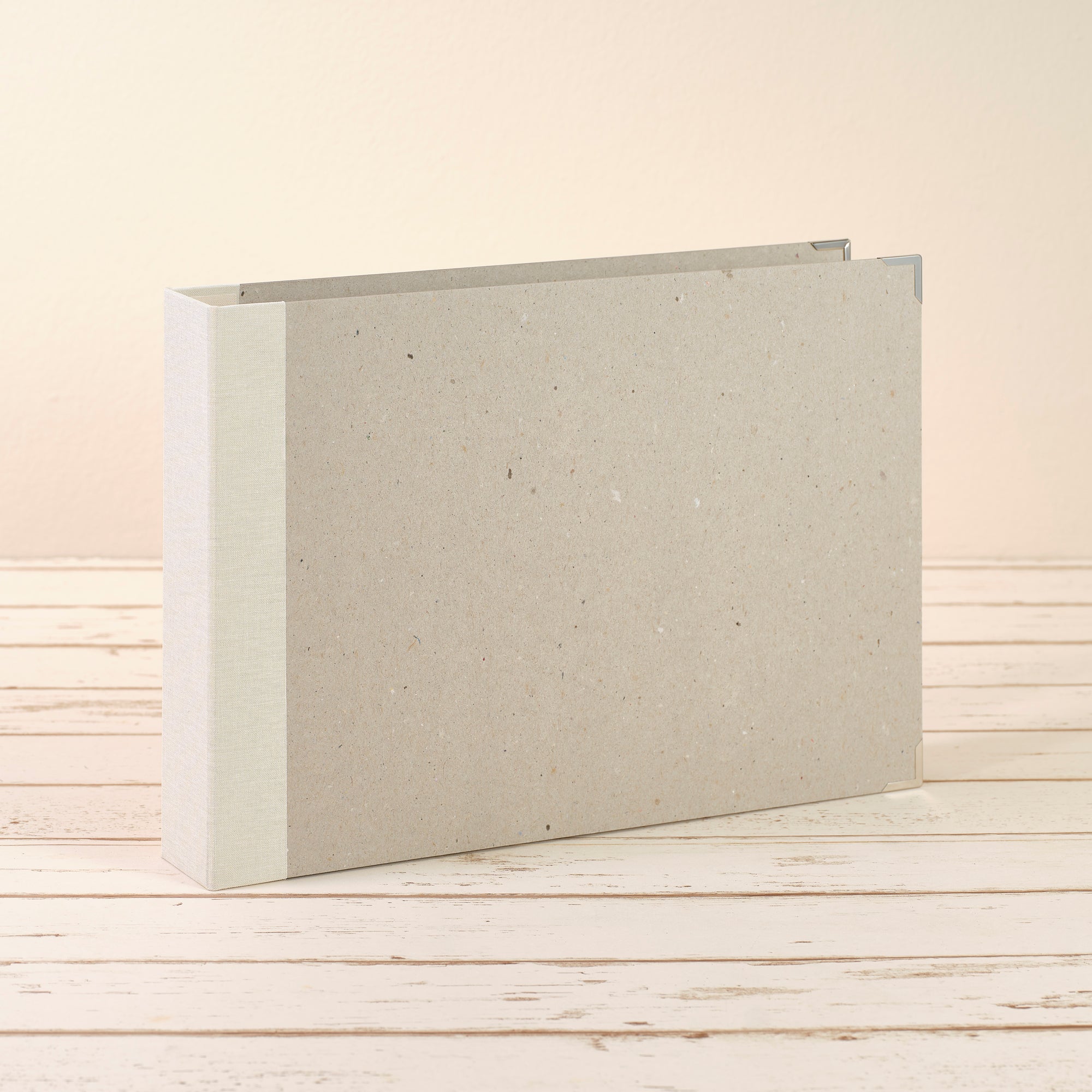 A4 Querformat Album mit cremefarbenem Leinenrücken