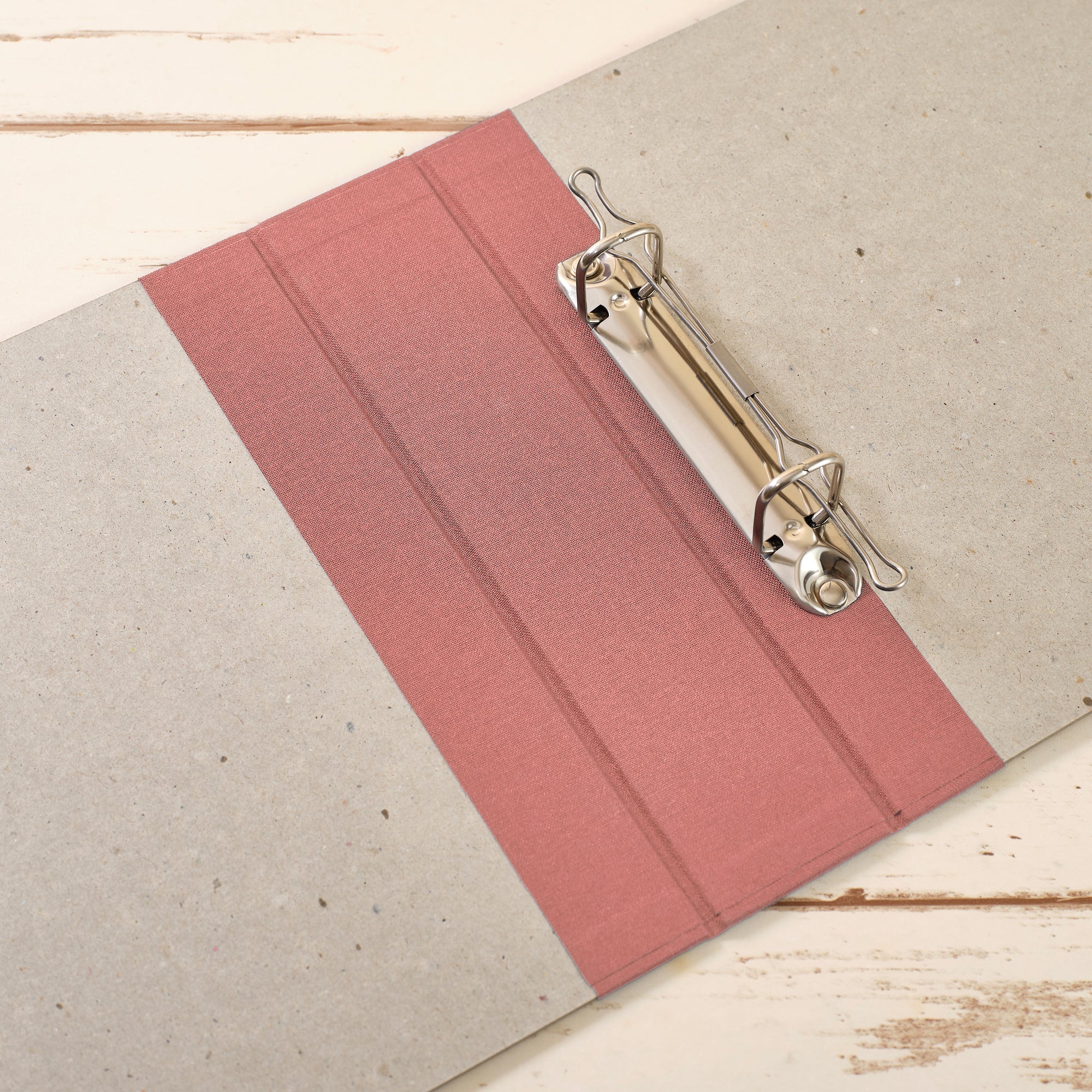 A4 Querformat Album mit altrosa Leinenrücken