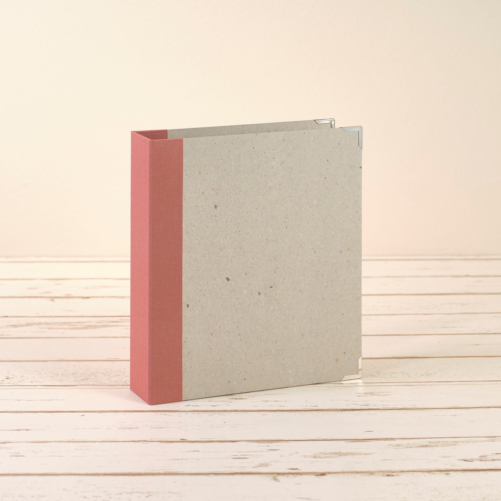 A5 Ordner mit altrosa Leinenrücken
