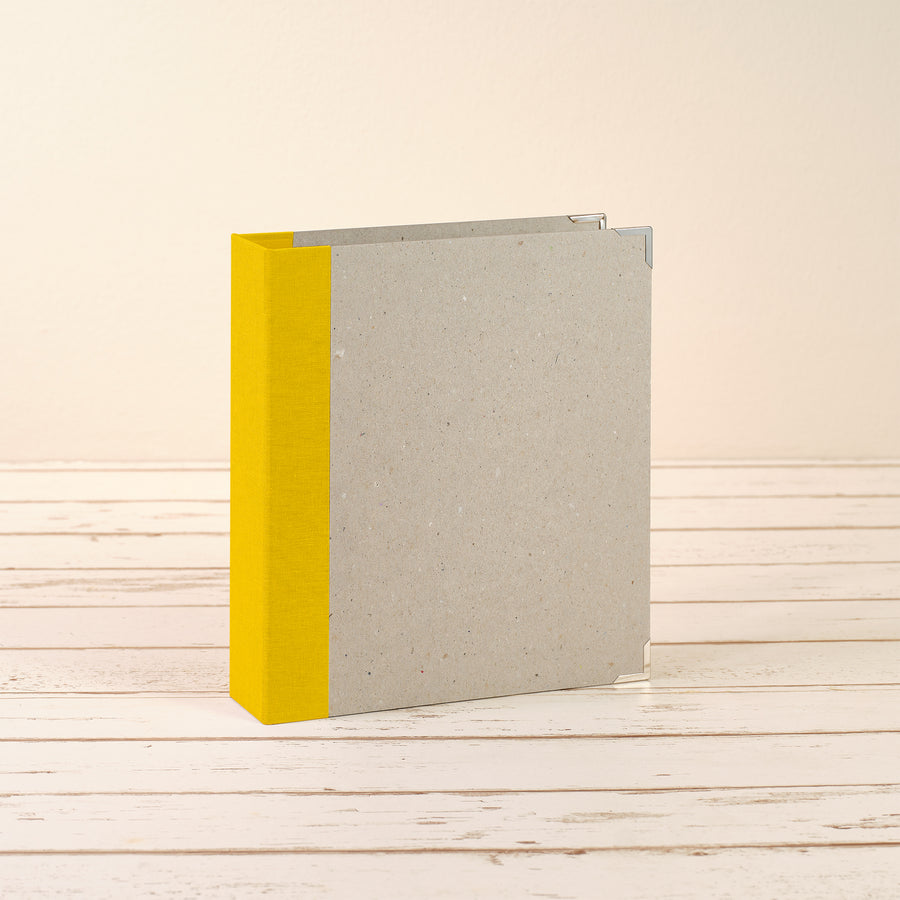 A5 Ordner mit gelbem Leinenrücken