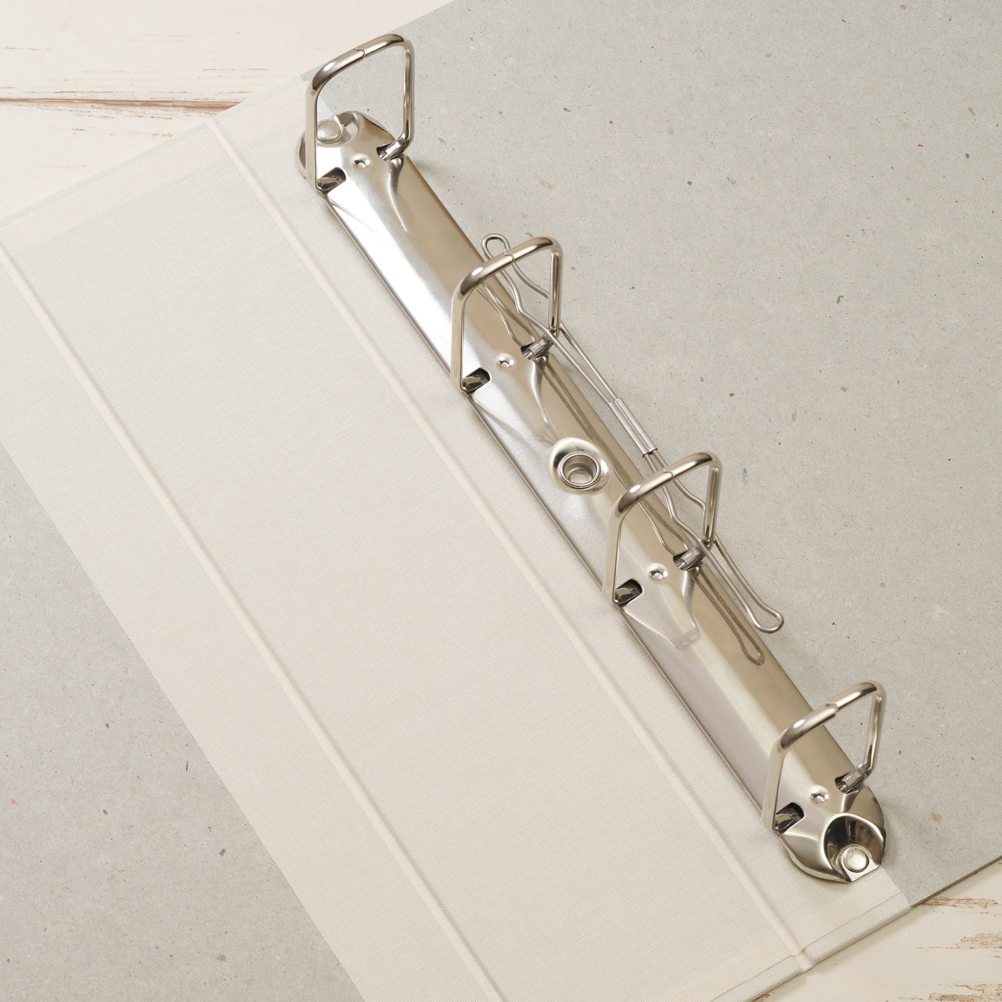 A4 Ordner Breit Hochformat Leinenrücken creme Layflat