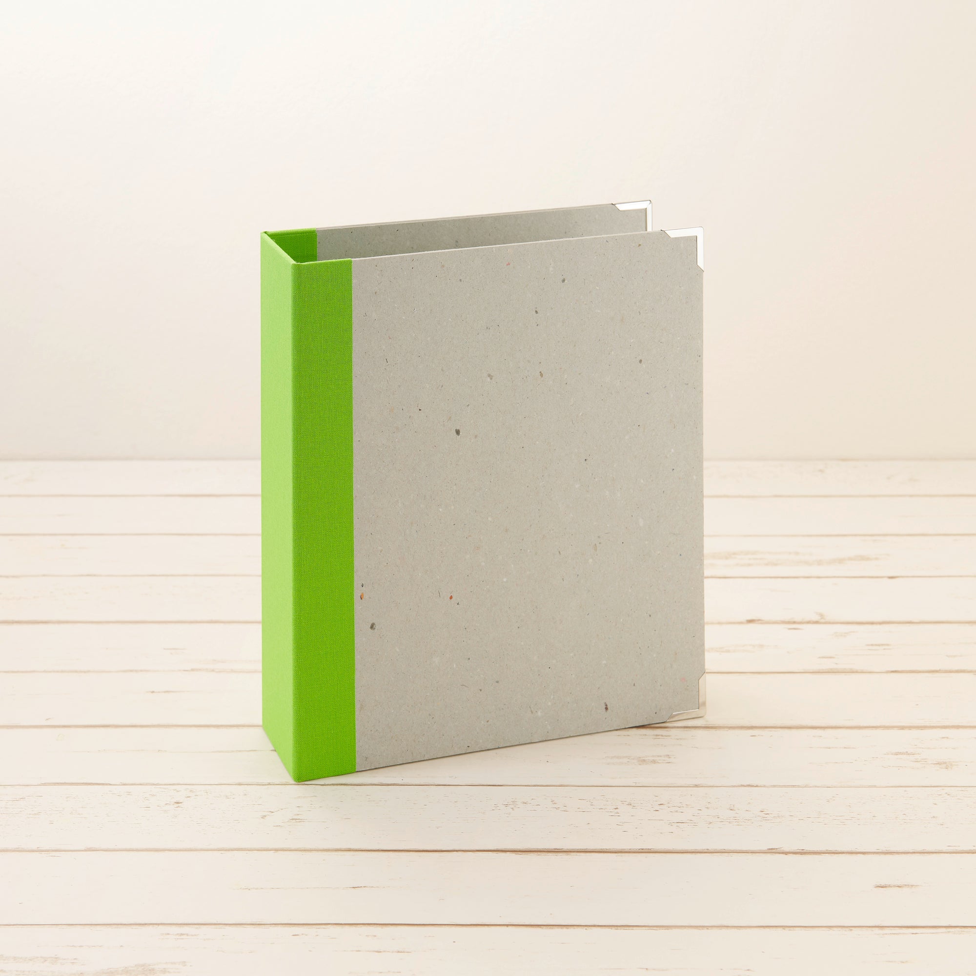 A5 Ordner Hochformat breit Leinenrücken grün - Layflat Album