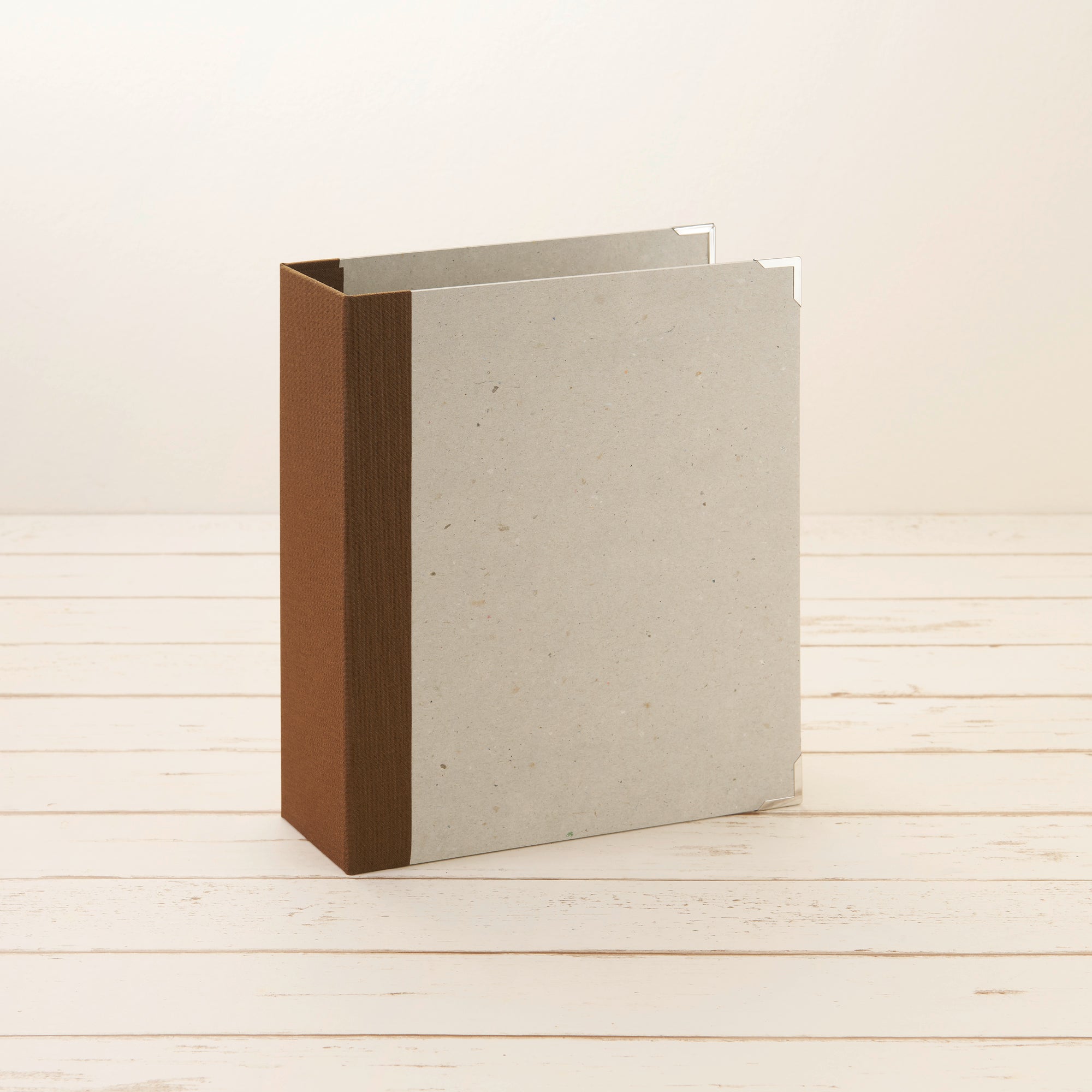 A5 Ordner Hochformat breit Leinenrücken schoko - Layflat Album
