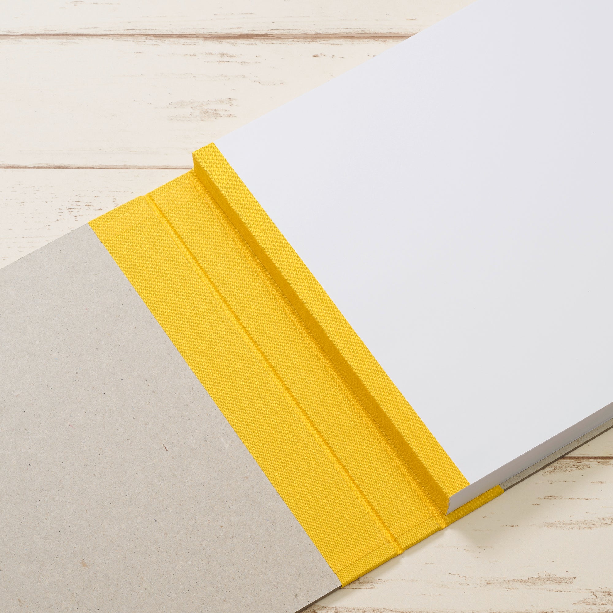 Notizbuch | Skizzenbuch Layflat Gelb